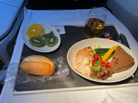 Bread was hard as a rock and not heated. Adequate mini- prelanding meal 6/10