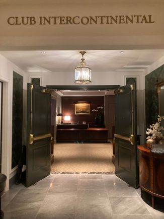 Entrance of the lobby 