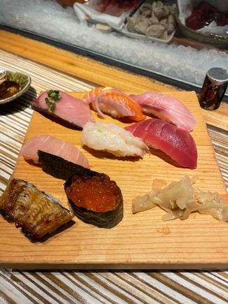 Sushi sampler