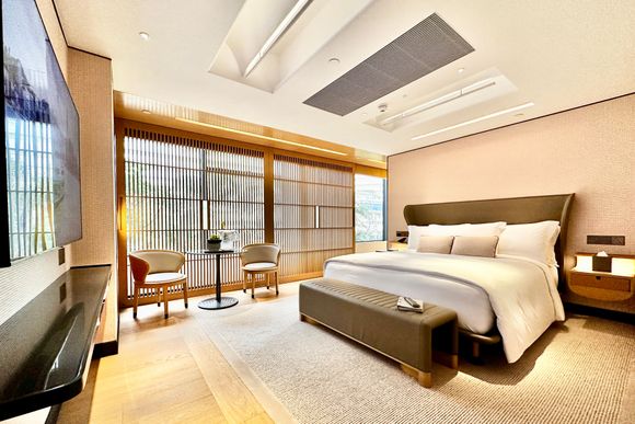 King Bed