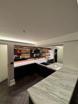 Bar area in Two Bedroom FAM Suite 