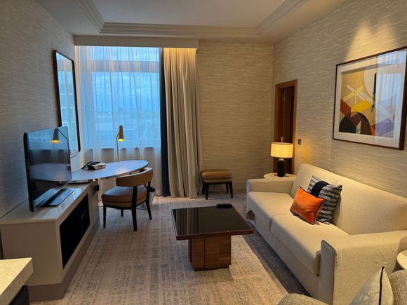 Suite living room