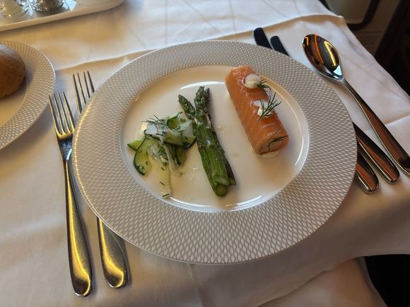 Starter / Loch Fyne hot and cold smoked salmon roll pickled cucumber and radish, British asparagus