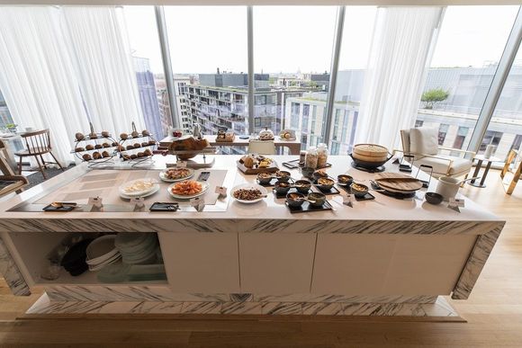 Another shot of breakfast (minus a few items)
