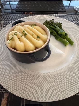 Cottage pie…tasted like something I got at school.