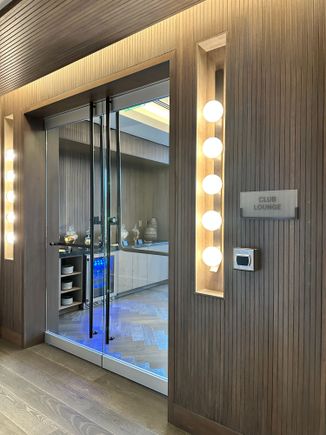 Club lounge