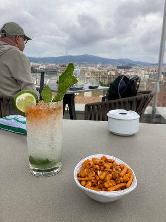 Drinks are served with a salty nibble : the Pina Colada was already finding itsway towards me ...
