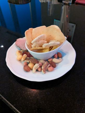 Happy Hour "Light Meal" (w/Lounge Pass)