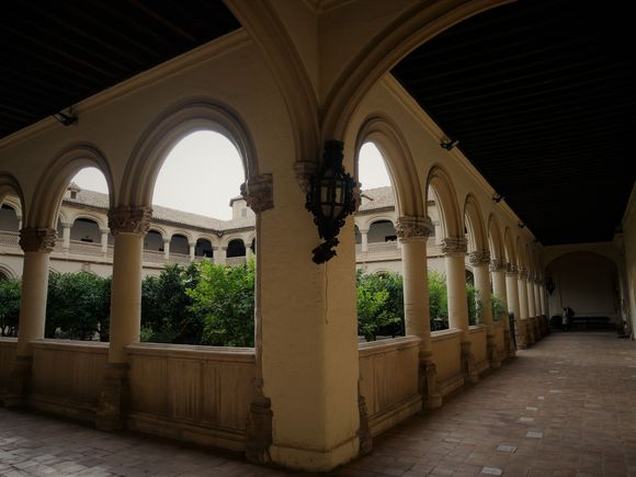 Cloister yard. Monasterio de San Jerónimo.