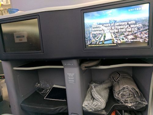 Row4 Footwells