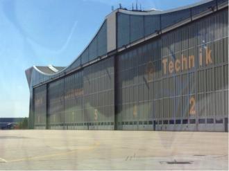 LH Technik from car