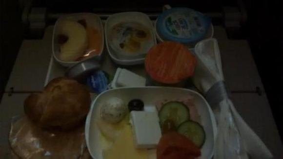 Breakfast on the short KWI-DXB hop