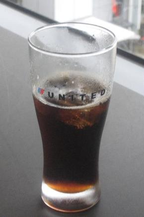 United glass, jack and coke, in IFL at NRT