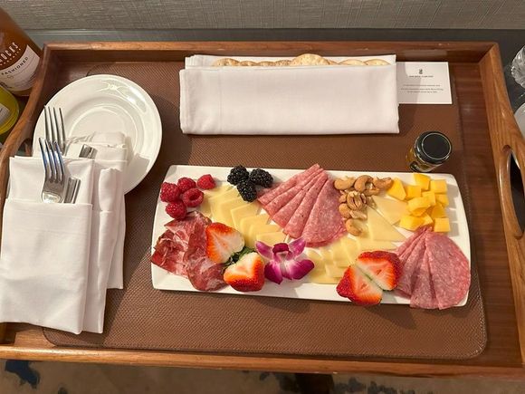 Welcome amenity (paid for by the conference organizer, not complimentary)