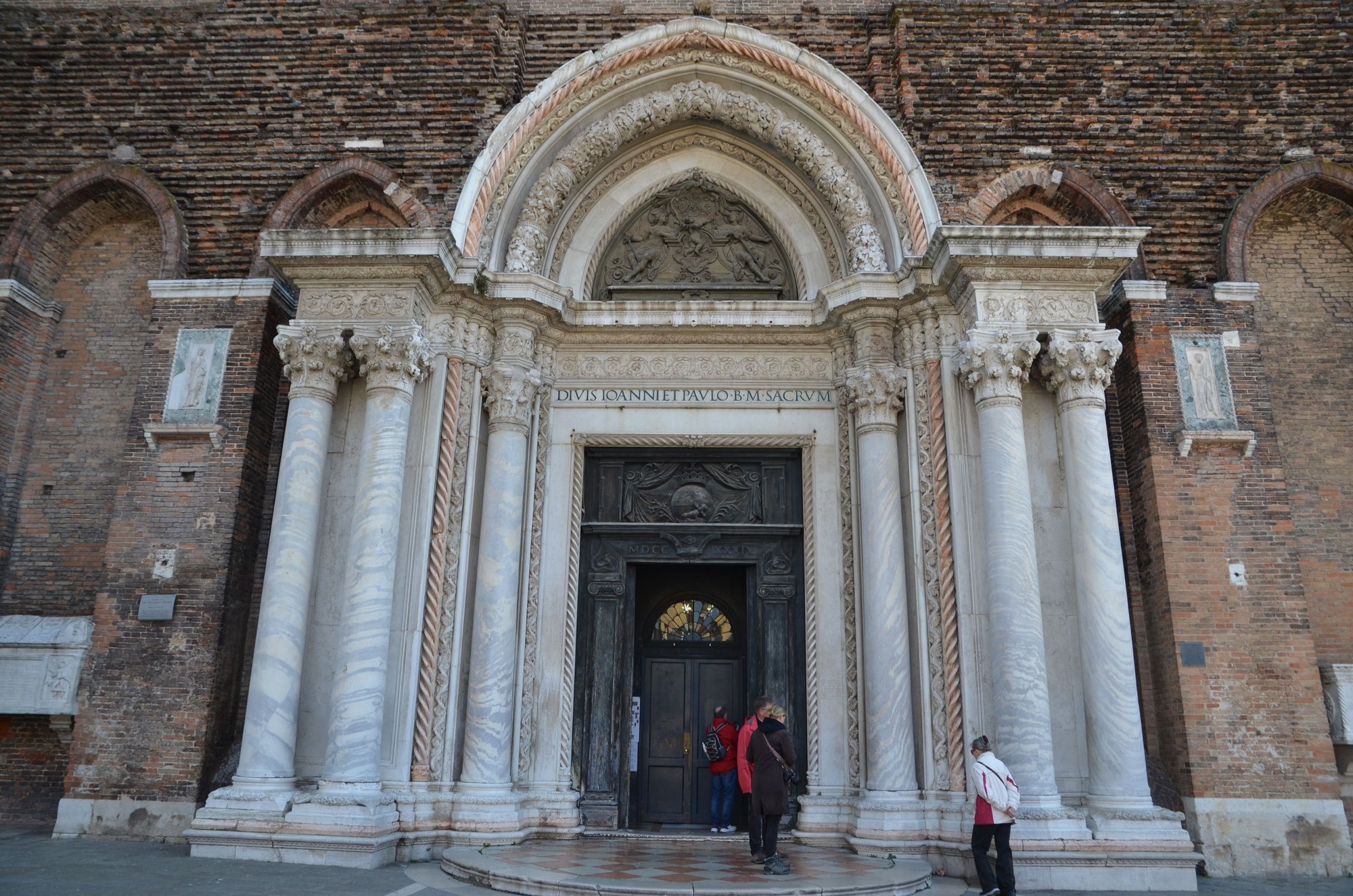 Zanipolo, main portal