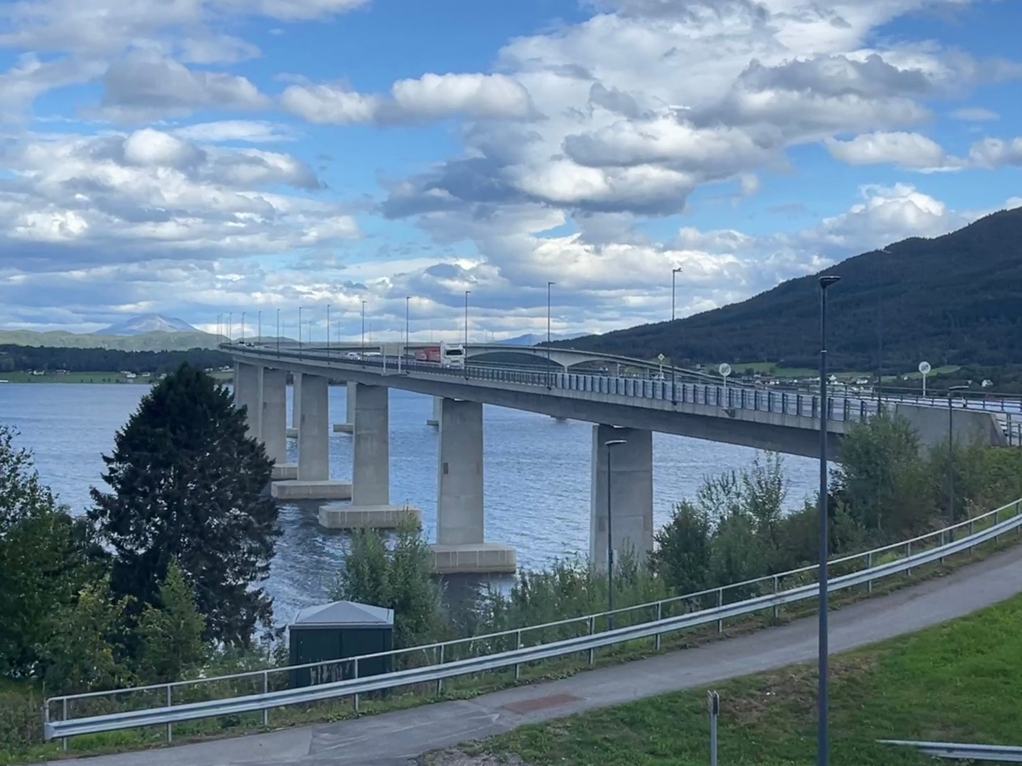 Beautiful bridge connecting the towns
