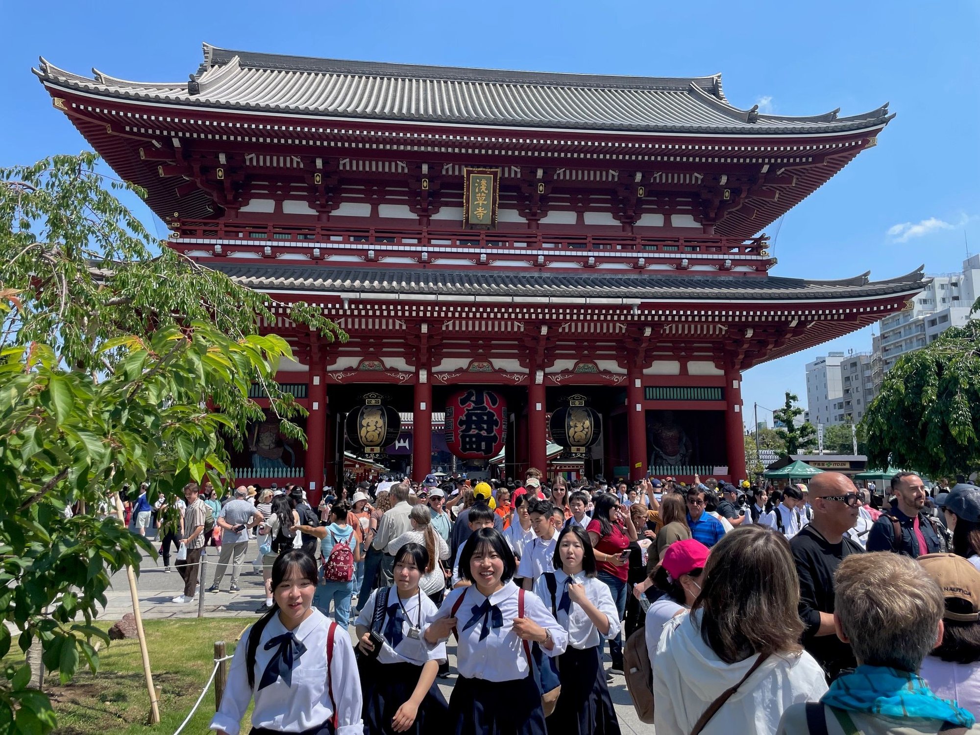 There was a ton of people here by 9:30AM