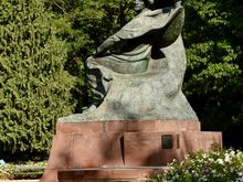 Beautiful park in Warsaw. Chopin statue,