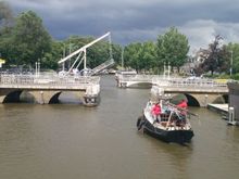 I remember  going under this Bridge.