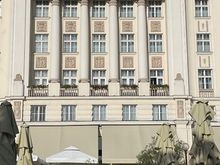 Hotel Esplanade at the bottom of the Horseshoe