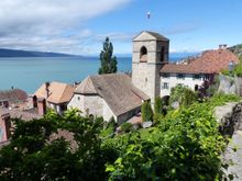 Village rooftops, heading up to the vineyard