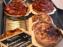 Tomato and mushroom tart for lunch