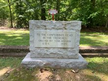 Mass Confederate grave