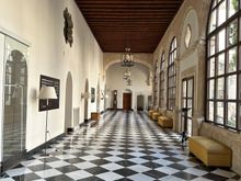 Parador hallway enclosing the courtyard