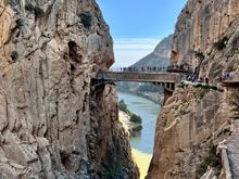The famous hanging bridge at the end of the walk