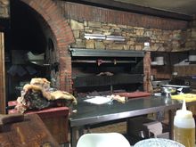 Open kitchen and grill at EL CAPRICHO, in Leon province
