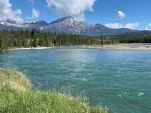 Athabasca River hike 