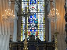 Inside, it's very beautiful, we had a nice tour with Isabel.