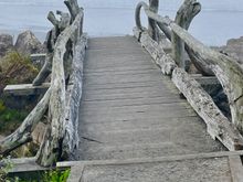 Nice size parking lot at Beach 4.  A good smooth trail the ends at this beach.  This photo makes it look like to goes straight into the ocean.  It almost does!