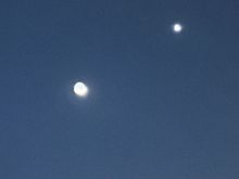 The moon and Venus tonight around 7:30 PM