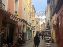 Street scene in L'Isle Sur La Sorgue