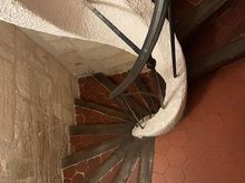 I’ve done lots of curved tight stairs this trip, between apartments and castles..