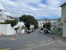 The trails to Mount Victoria start at the top of Majorbanks Street
