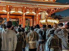 They all excited through the Hozoman Gate.  It was such a treat to see this.