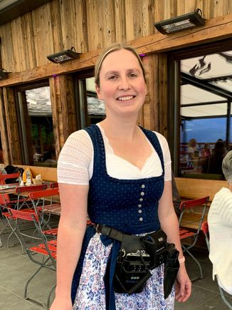 Waitress 