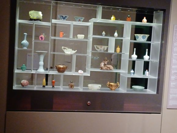 The display of small items.