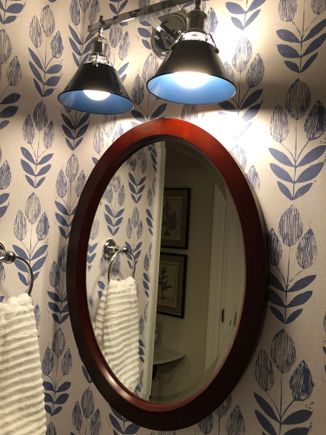 
Coordinates perfectly with the wallpaper!