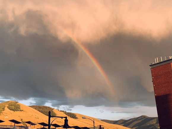 Montana showing off.