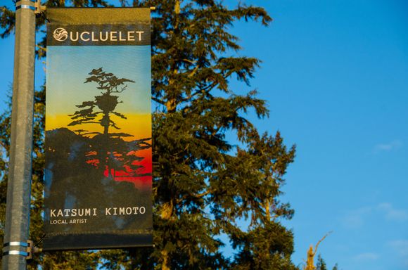 Ucluelet ('safe harbour').