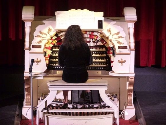 Wurlitzer organ