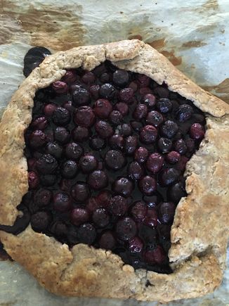 Blueberry-pecan galette