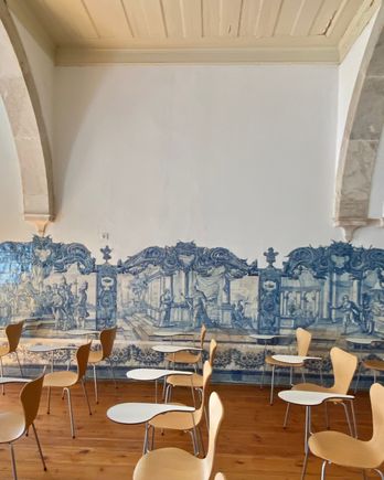 I would never get any work done if this were my classroom. 