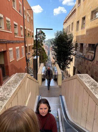 Keeping it real: five miles in with a hurt hip. 