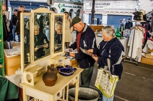 Brocantes market in Figeac.