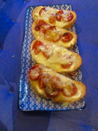 Bread, cheese, tomato - lunch