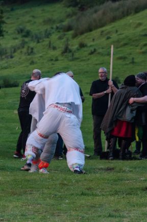 The Olympiks. Fri. 3rd June 2022. The undisputed main event that locals waited til the final hour to see was the Shin-Kicking World Championship. Fit men pad up for this contest and really go at each other. The reigning champ regained his title, but had to take a few time-outs. At those times, he approached the referee officiating to complain about his opponent's over-the-top aggressiveness. True that.